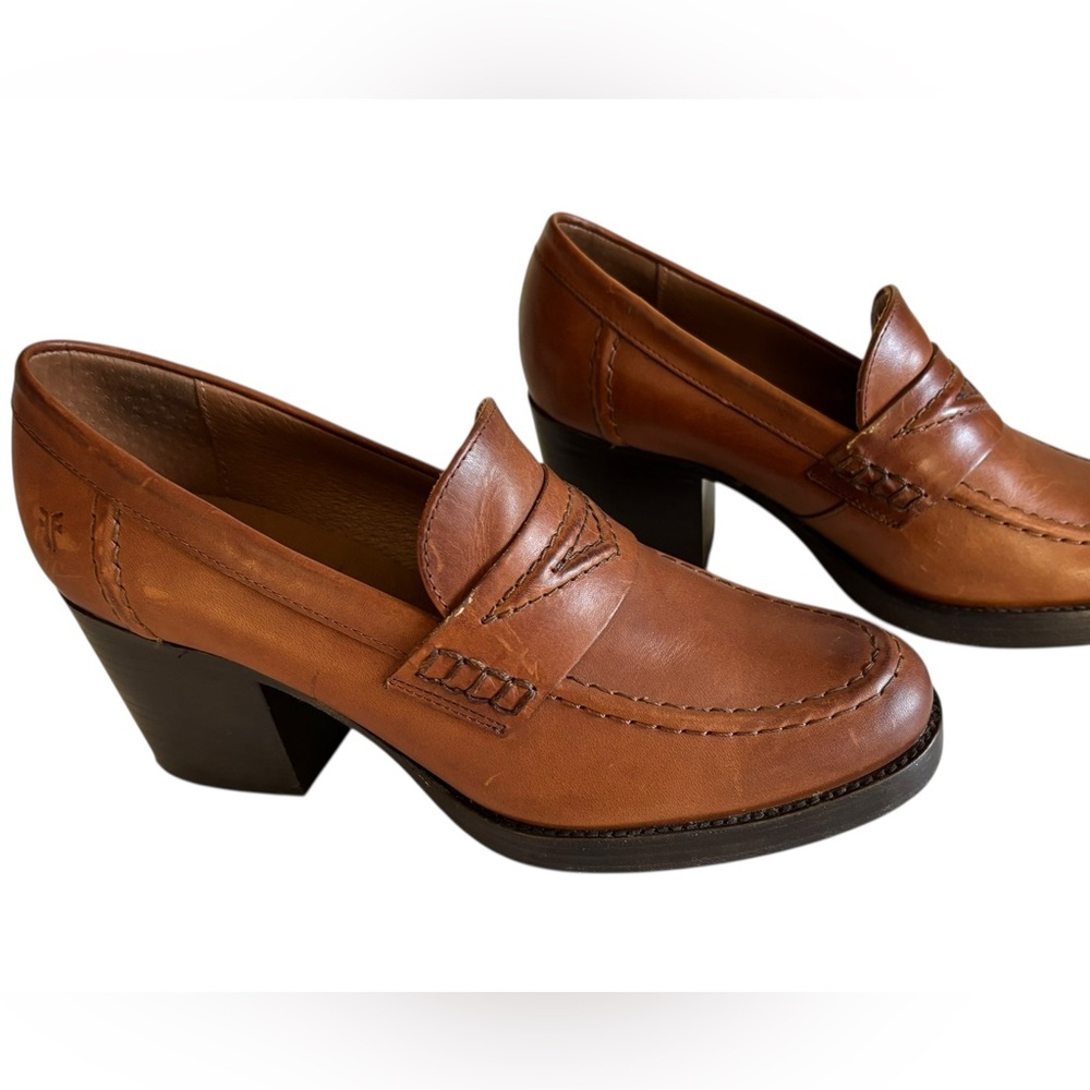 Frye leather women’s 3” heeled loafer. Cognac color. Size 9.5B. Preloved - Picture 2 of 11